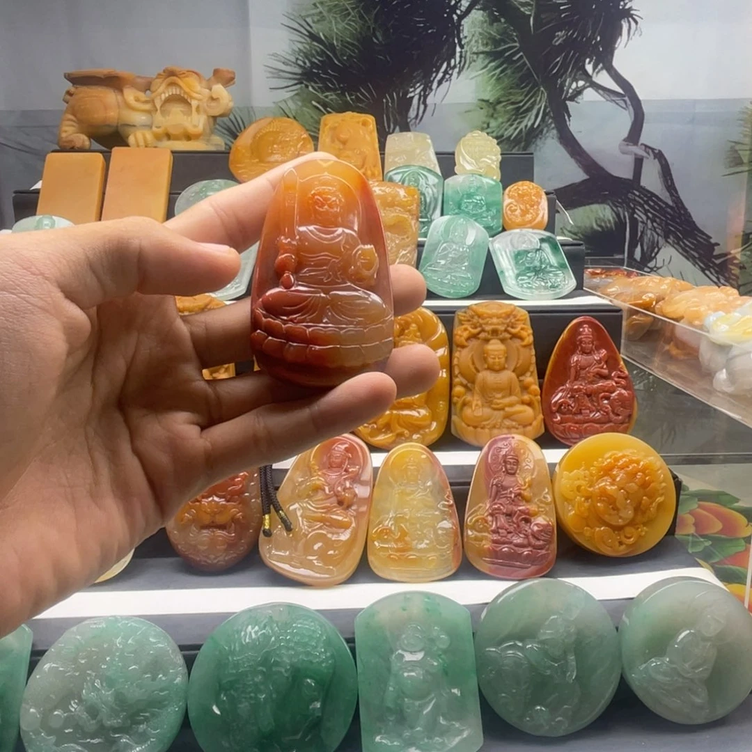 石英质玉（黄龙玉）合金颈饰