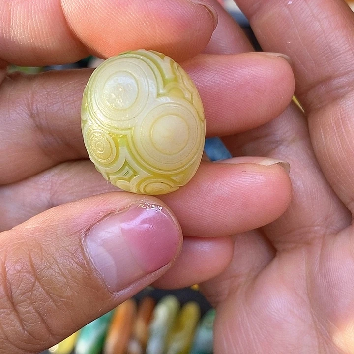 花眼玛瑙奇石饰品无孔