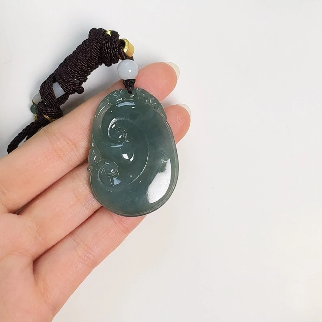 翡翠颈饰未镶嵌如意吊坠