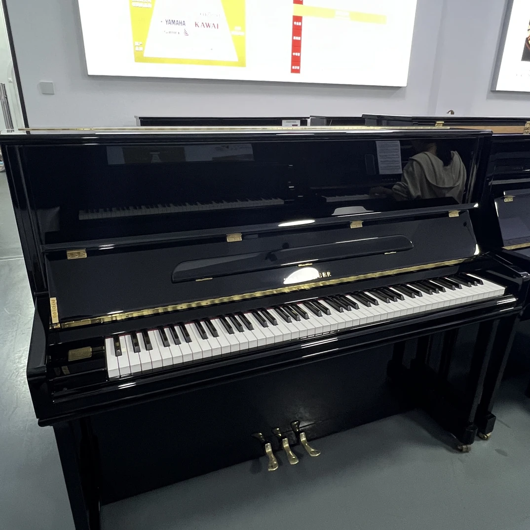 普拉姆伯格钢琴 PV-122