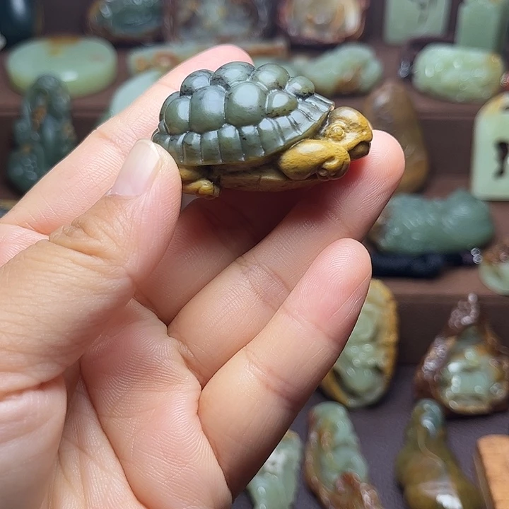 岫岩河磨玉（透闪石质玉）未镶嵌颈饰