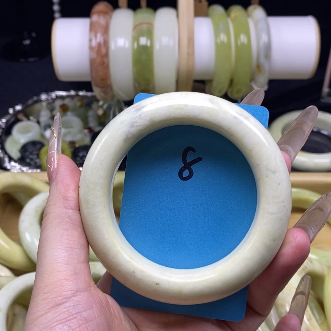 蛇纹石玉未镶嵌手镯56