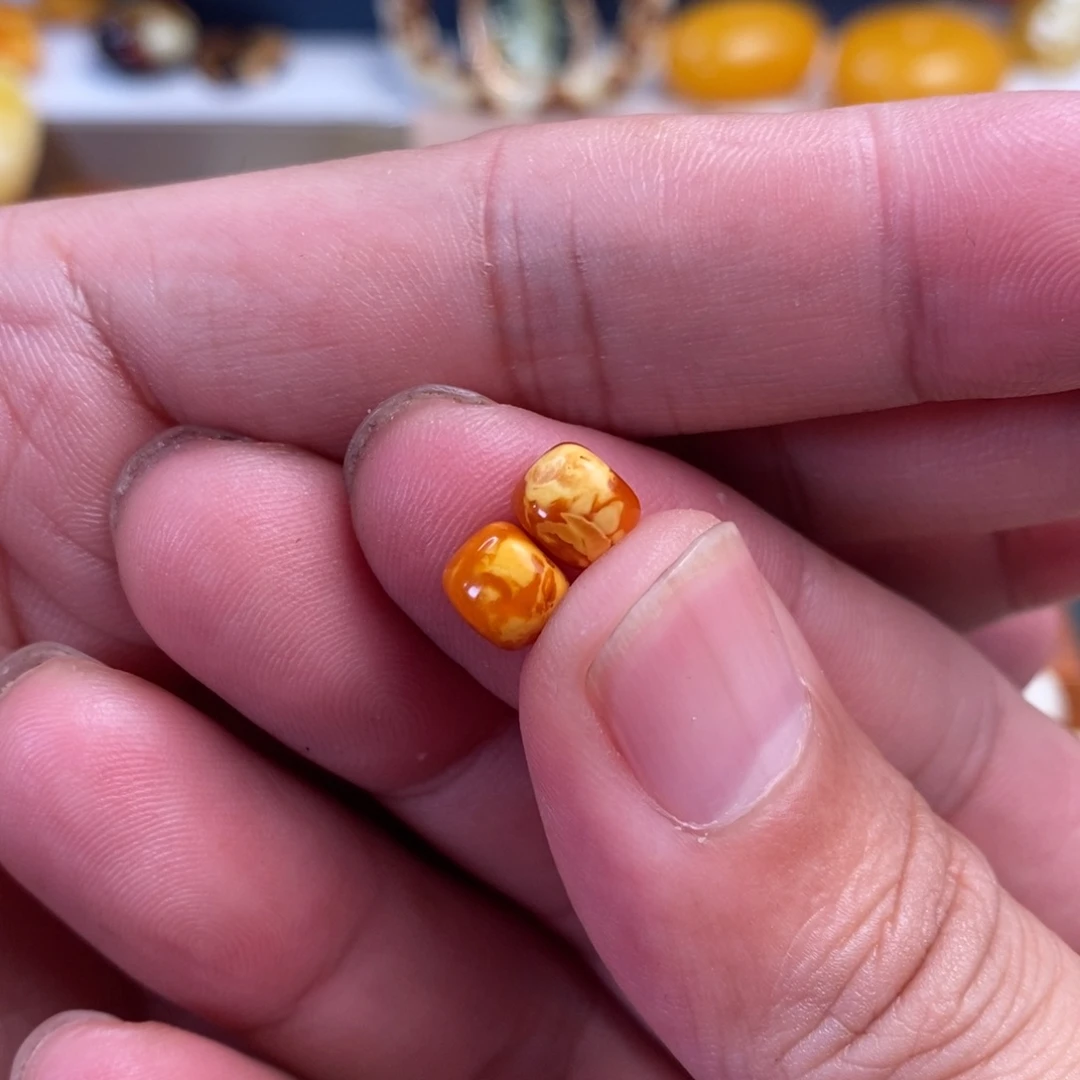 未镶嵌琥珀裸石6.9mm老花蜡