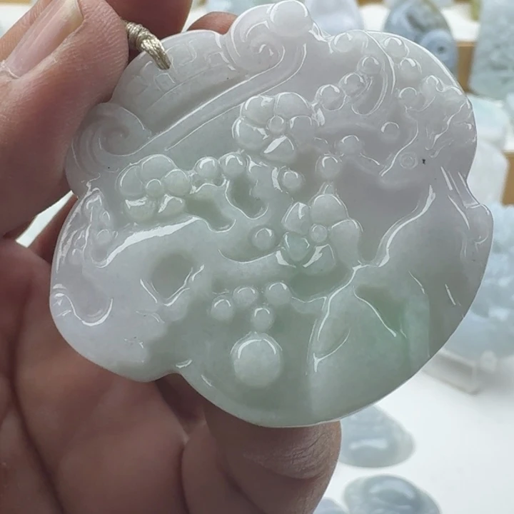 翡翠未镶嵌颈饰天然缅甸A货翡翠