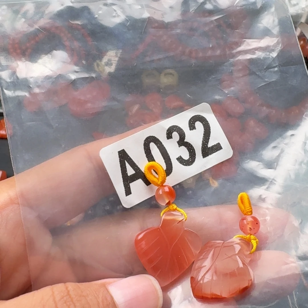 未镶嵌南红玛瑙珠宝奇石