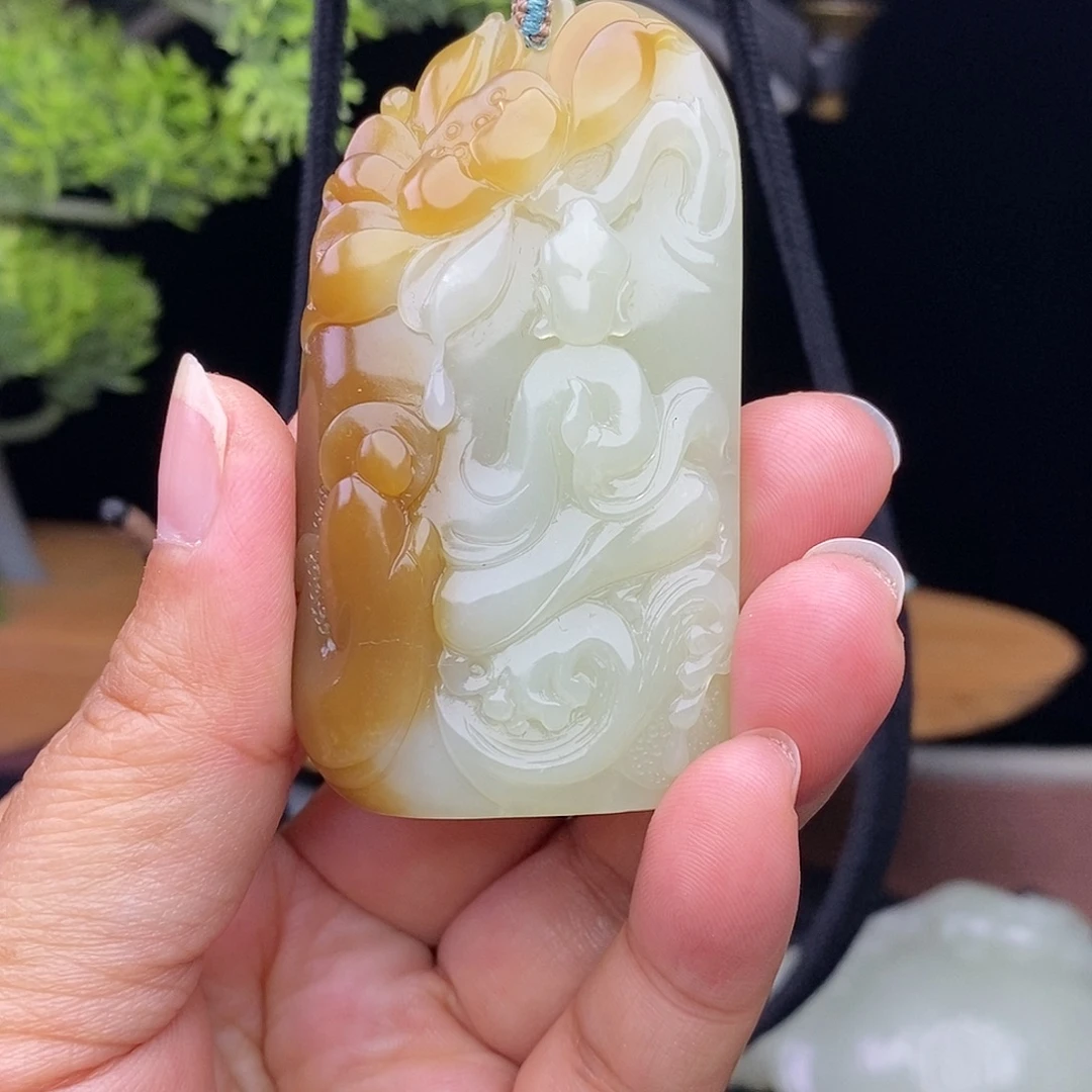 和田玉未镶嵌挂件