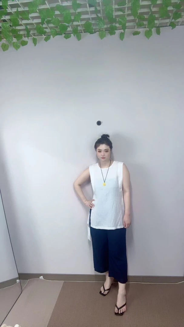 轻奢亚麻夏季开叉白色时尚打底小衫显瘦上衣宽松气质休闲百搭纯色