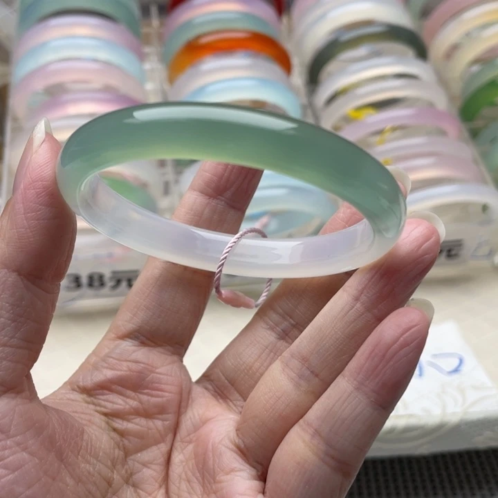 玛瑙/玉髓未镶嵌手镯55圈口