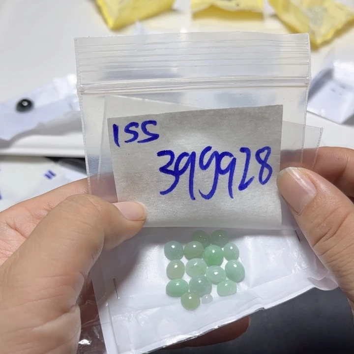 定制翡翠未镶嵌不退