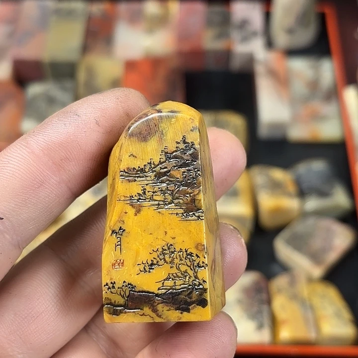 昌化石印石秋**?众磊文化竹月刻绘