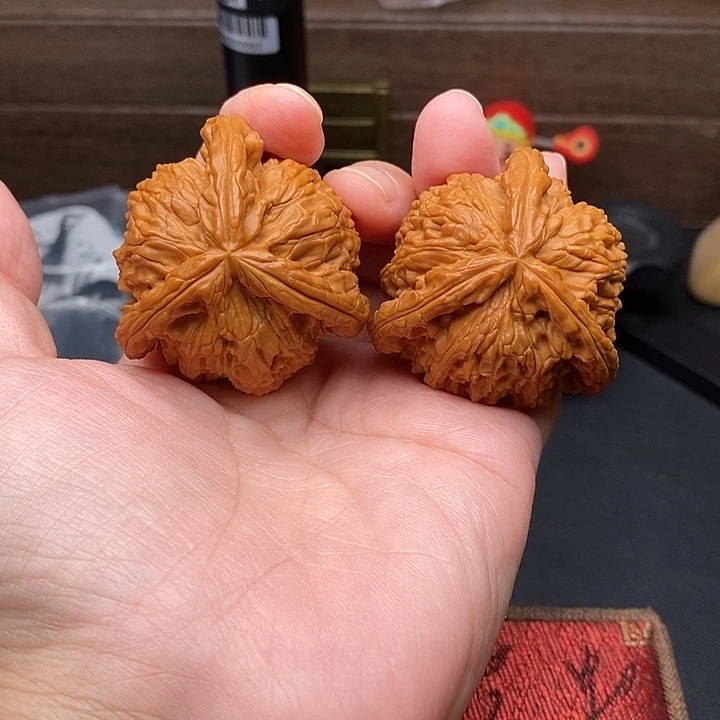 温***把件文玩核桃白奔