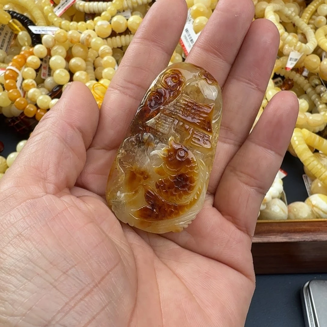 琥珀未镶嵌珠宝奇石