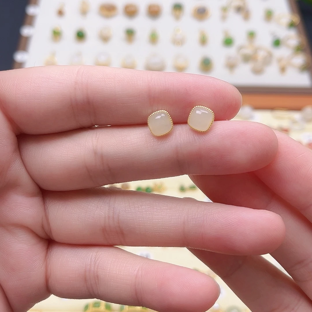 小***璃和田玉银S925镶嵌耳饰