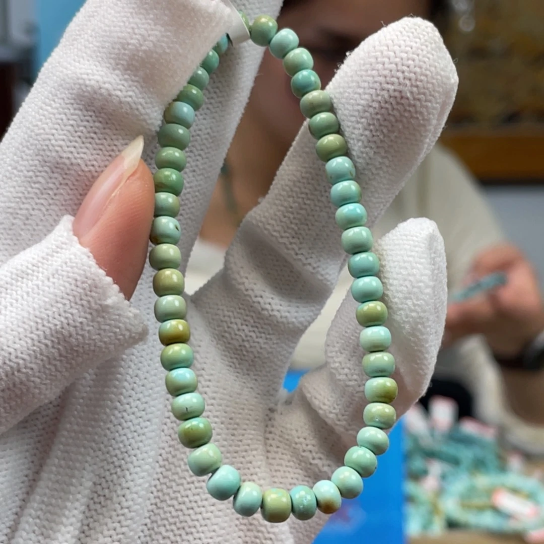 绿松石未镶嵌挂件