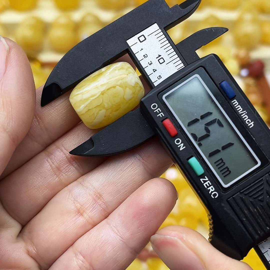 蜜蜡未镶嵌裸石天然