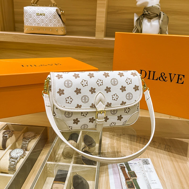 广州轻奢撤柜女包 800-899编号这里拍 狄腾马优选