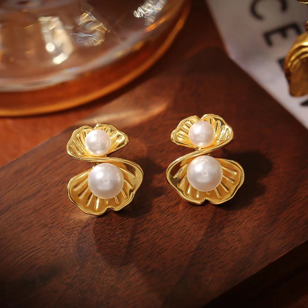 HL233【TITI专属】设计感贝壳珍珠耳钉时尚高级感气质款