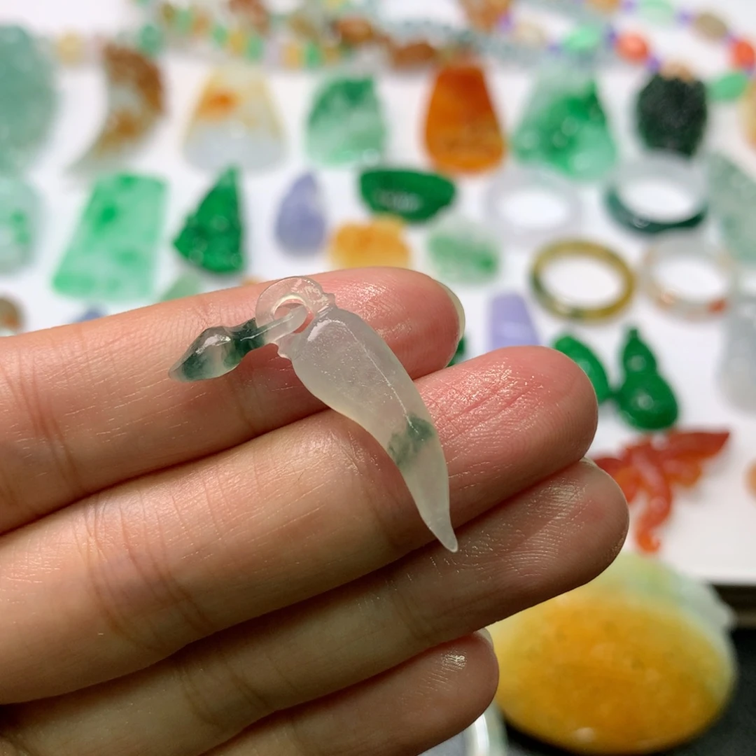 未镶嵌定制翡翠小辣椒