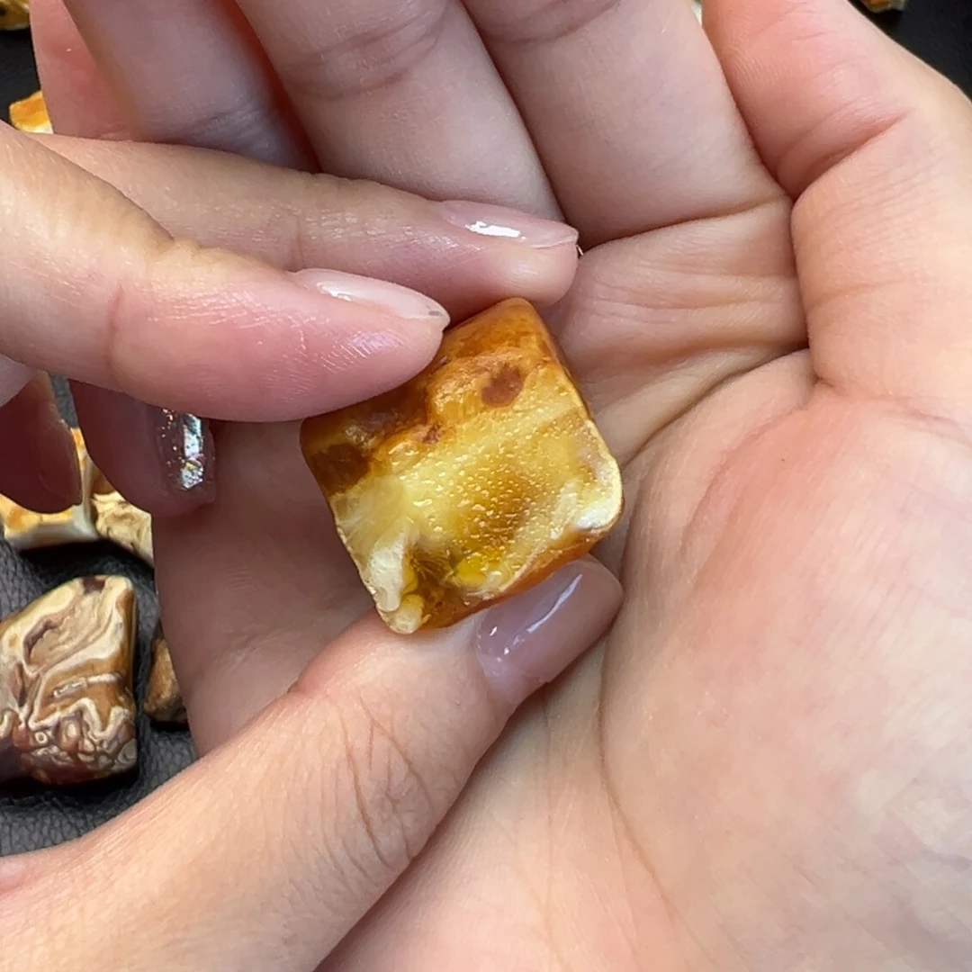 未镶嵌定制琥珀蜜蜡