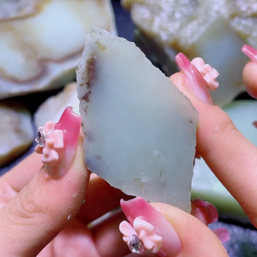 和田玉未镶嵌珠宝半成品