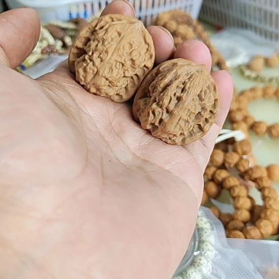 文玩核桃把件33左右野狼，配对如图