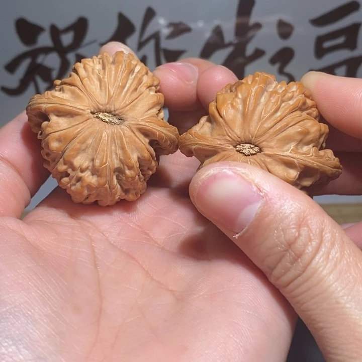 ****诛桃核吊坠我也要吃的呀哈哈