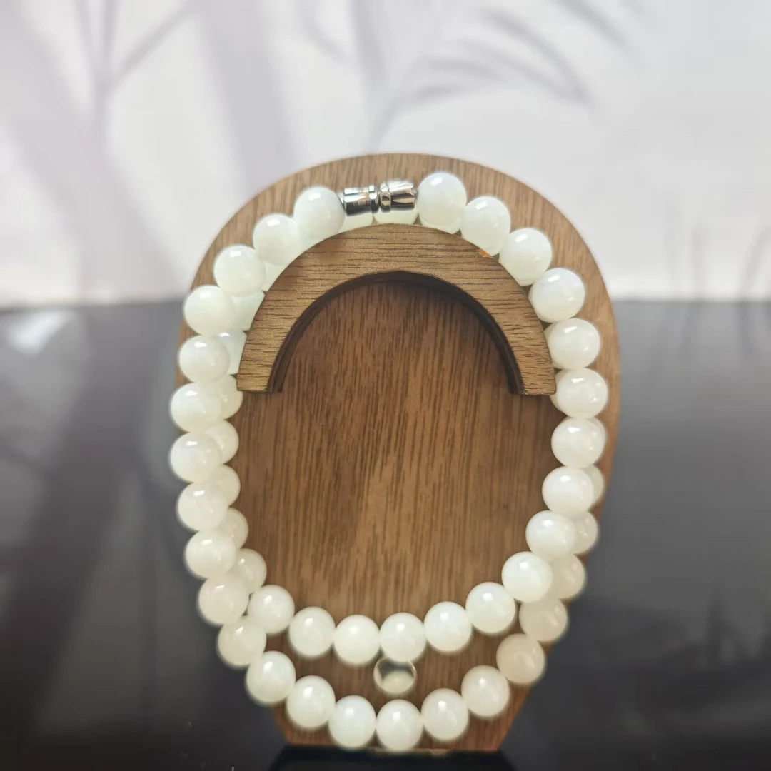 Q和田玉冰羊脂圆珠项链（卡8）0506