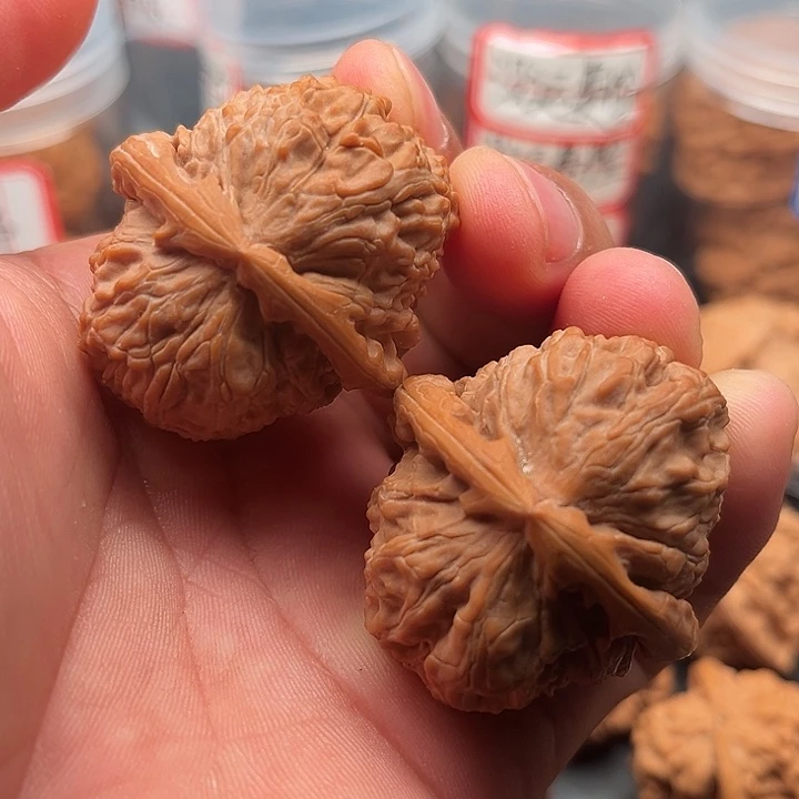 把件文玩核桃三角白41