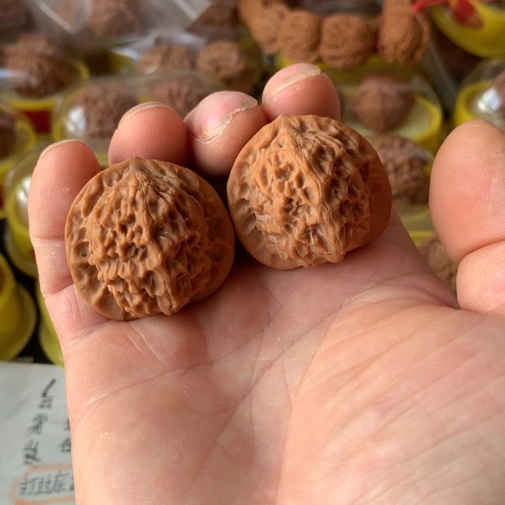 文玩核桃吊坠瓷娃娃37