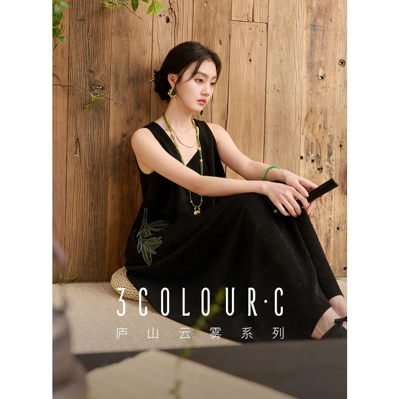 三彩【墨韵茶影】2025春季新款新中式宽松无袖绣花茧型连衣裙C