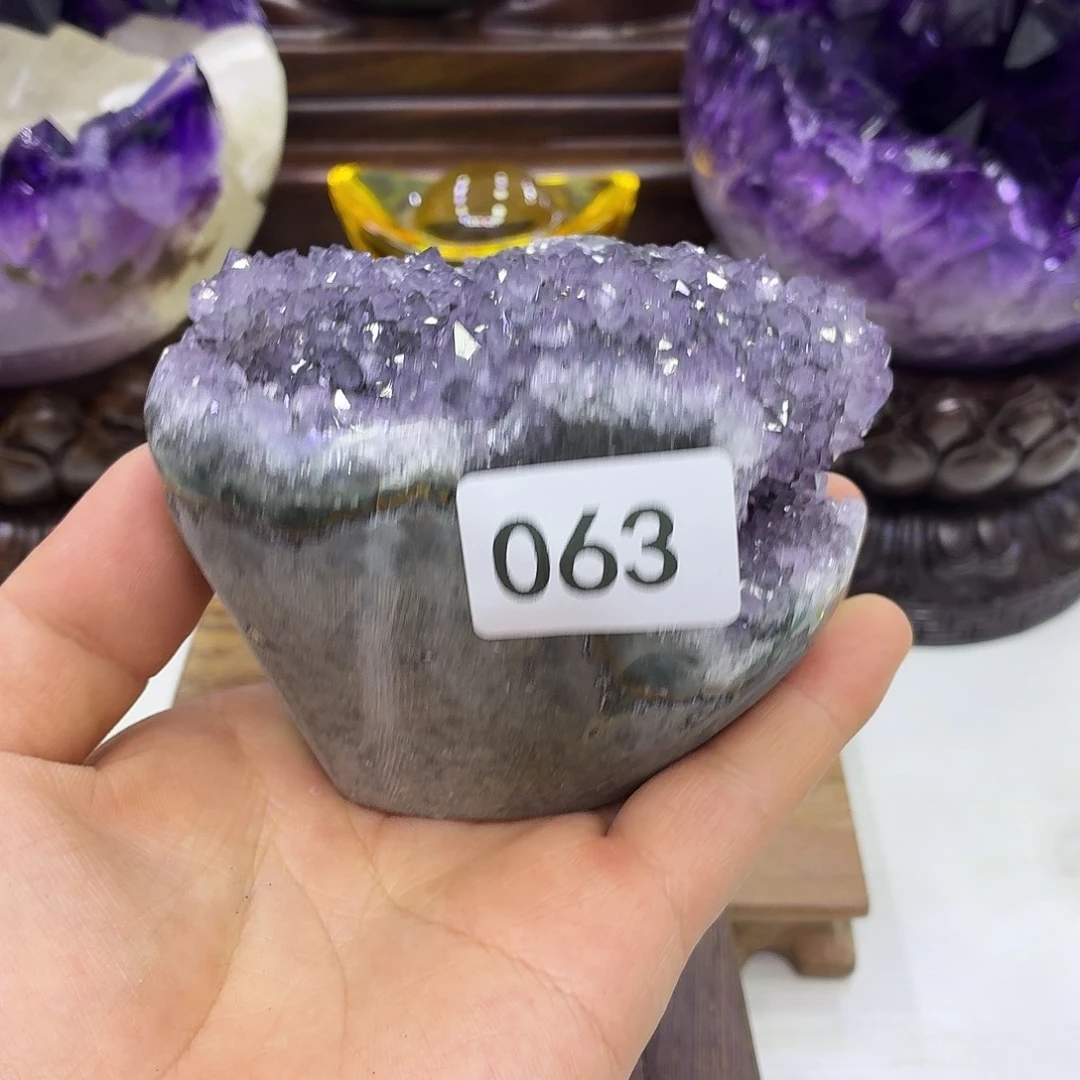 未镶嵌水晶大型摆件（非配饰）