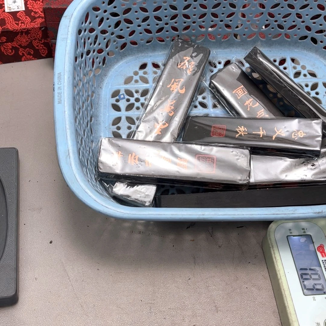 鸿***8存米哈哈哈哈哈哈