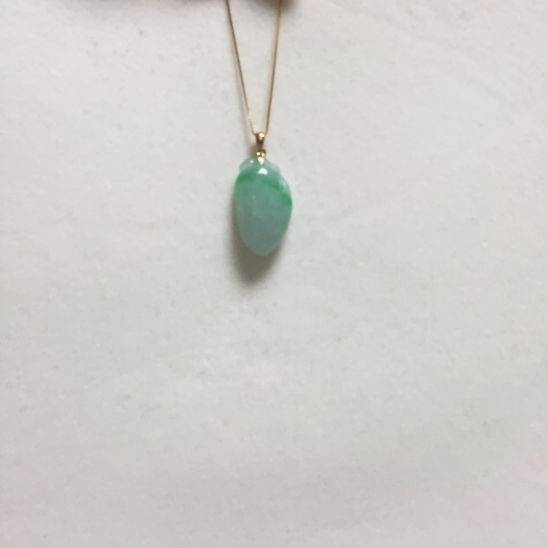 翡翠颈饰18K金镶嵌简单