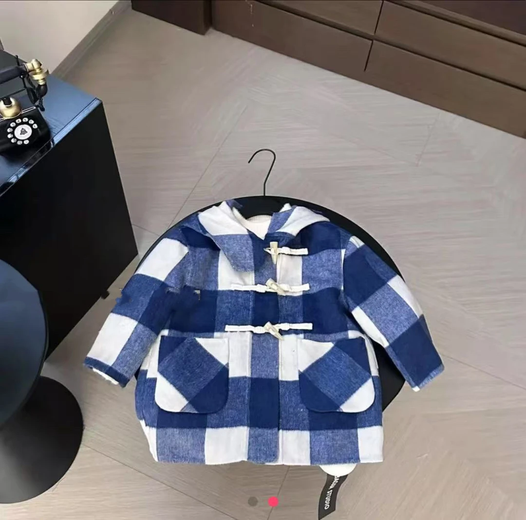 550357【现货】韩版儿童牛角扣格子连帽大衣外套