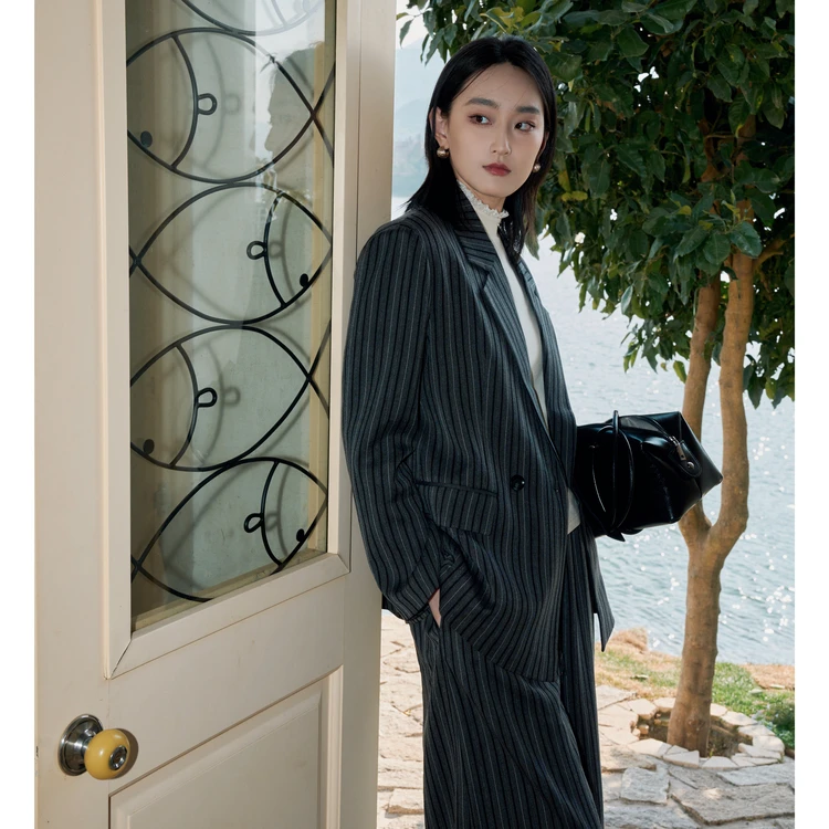 【商场同款新品】西町村屋气质条纹西装女春复古宽松外套XXAA10203