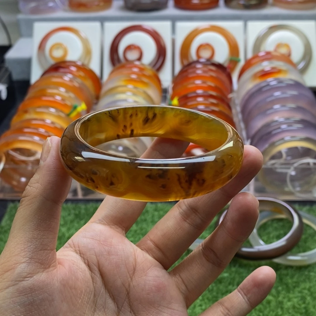 手镯玛瑙/玉髓未镶嵌