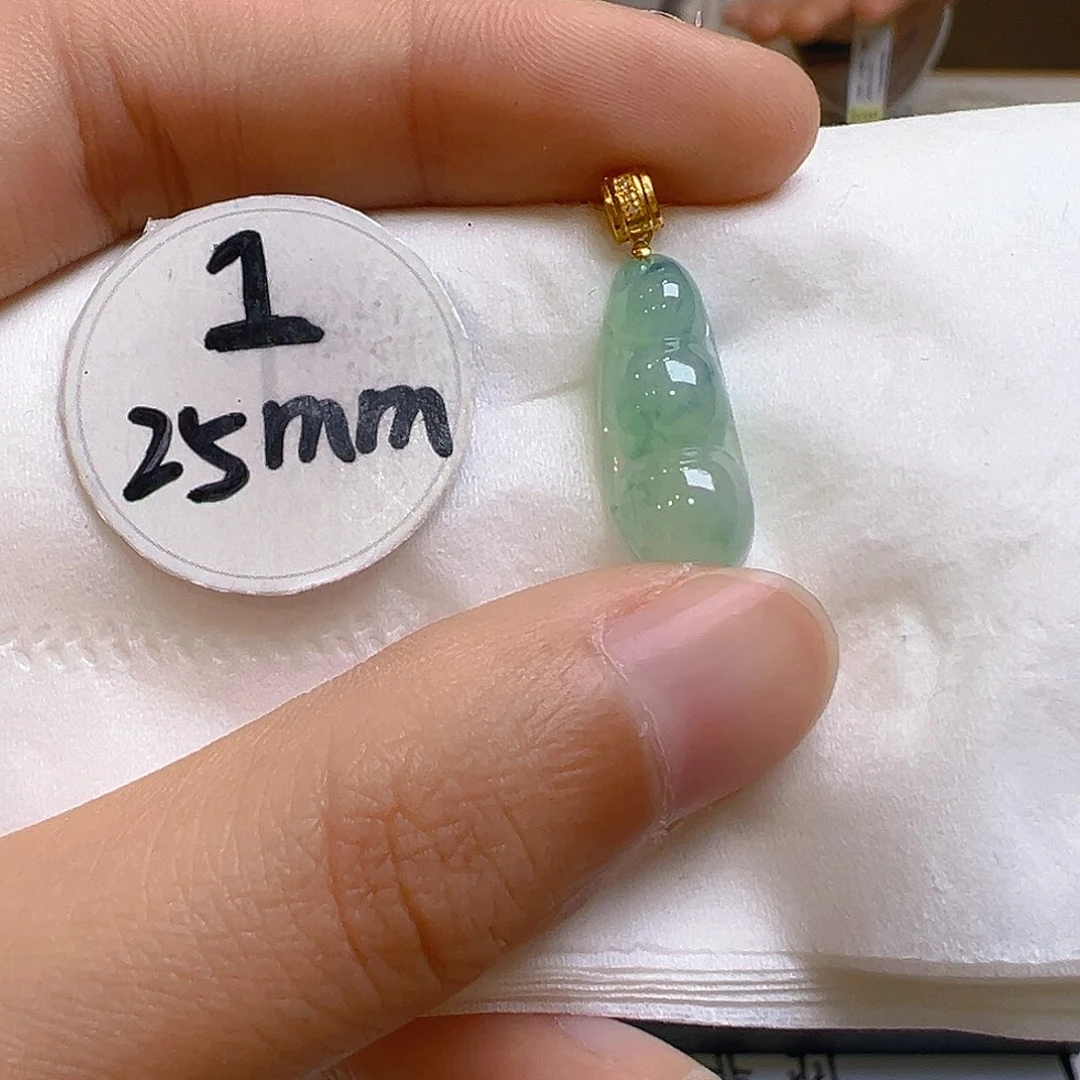 翡翠吊坠(不含链)18K金镶嵌翡翠