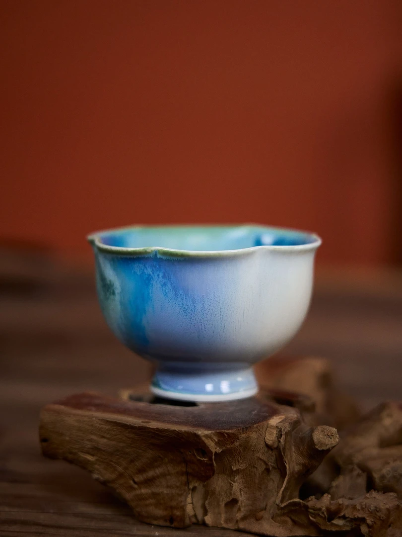 奕研陶瓷景德镇高温颜色釉窑变花口小高足陶瓷茶杯家用功夫茶杯