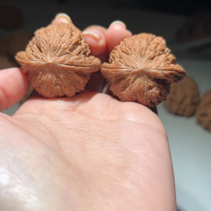 文玩核桃吊坠磨盘