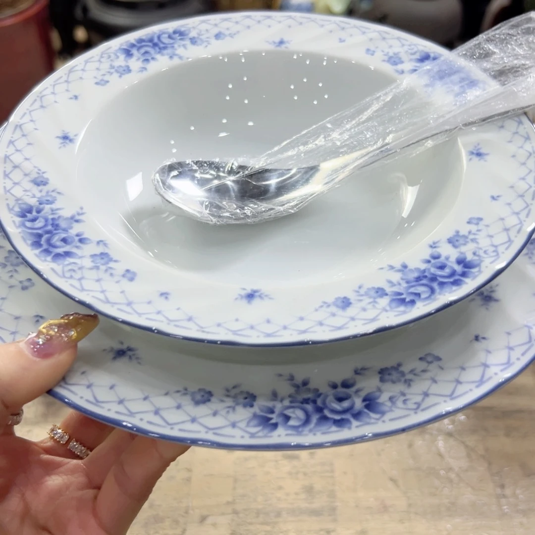 瓷片陶瓷和金属表面上