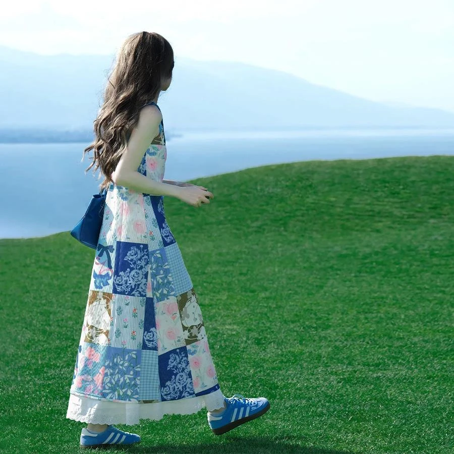 法式气质小香风蓝色碎花背心连衣裙女夏新款小个子收腰无袖长裙子