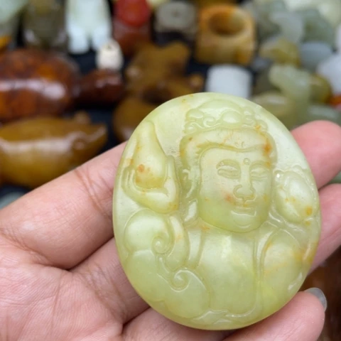 蛇纹石玉未镶嵌颈饰37