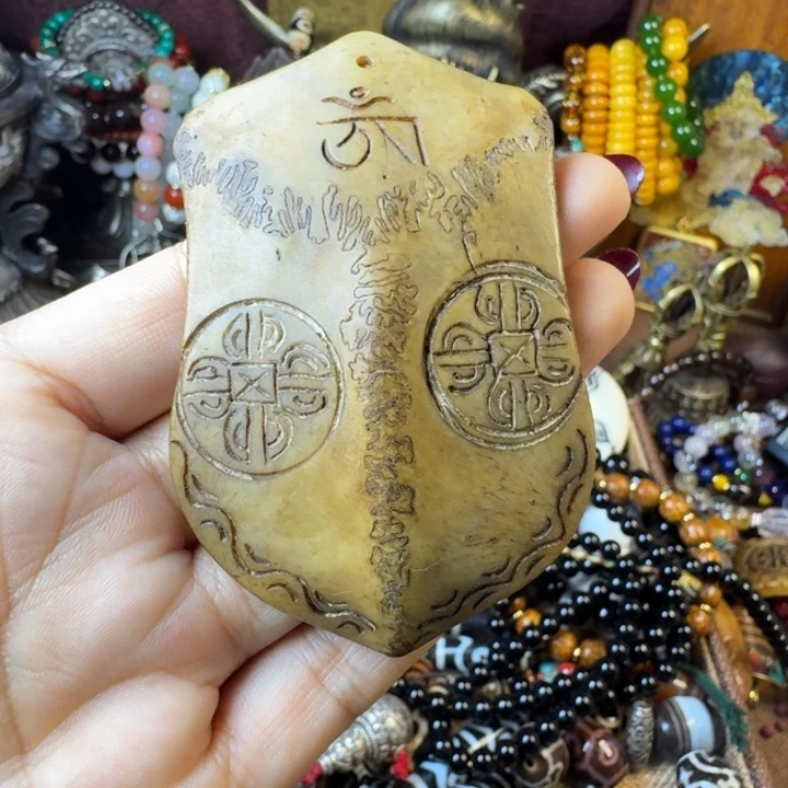 泥塑扎西德勒独特设计