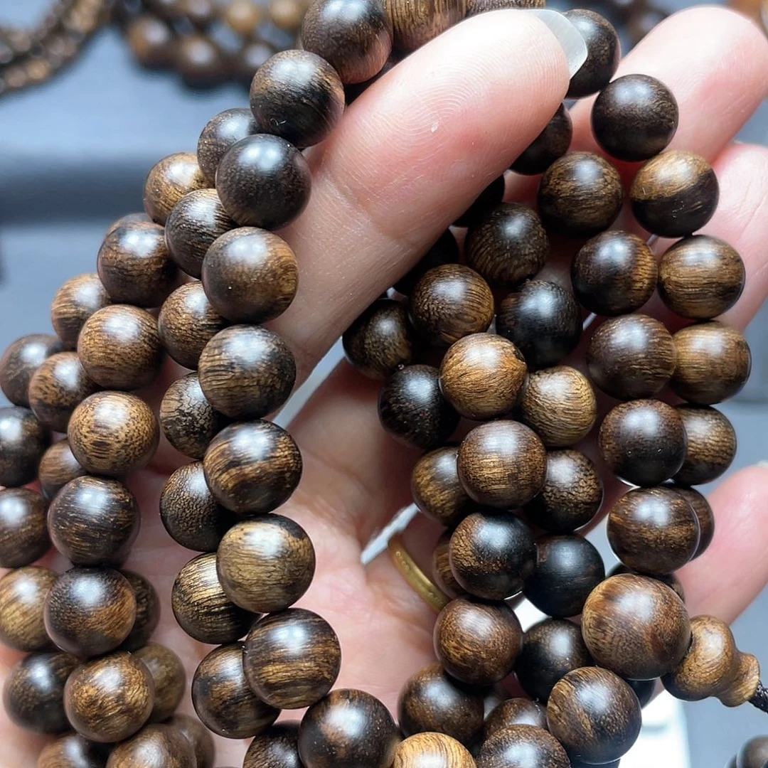 沉香手串白棋瘤疤0.8