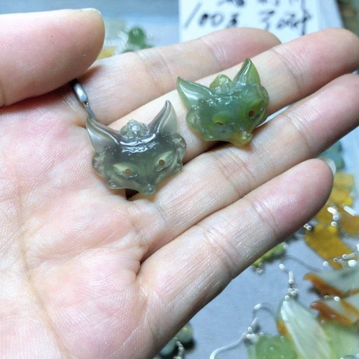 【闪购商品】蛇纹石玉耳环未镶嵌N****o