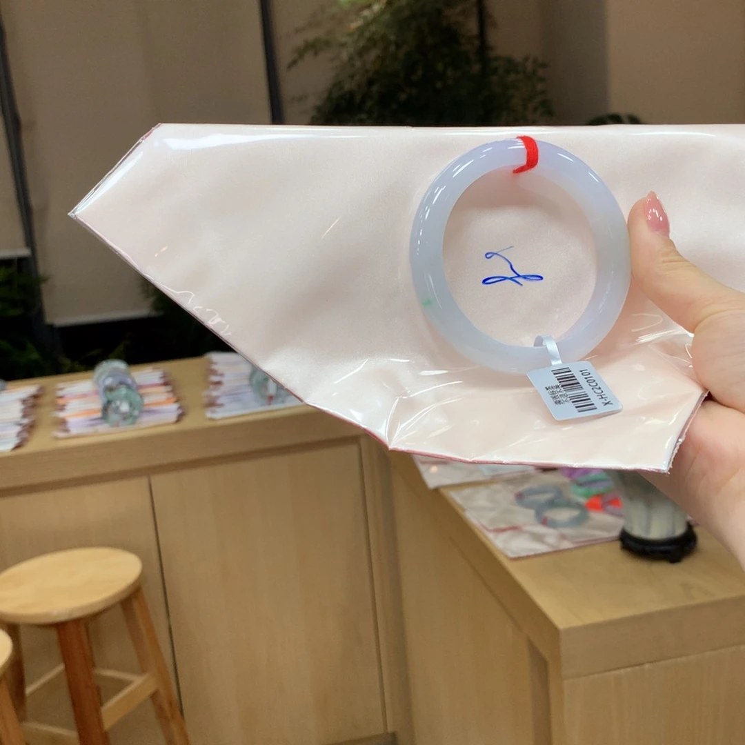 翡翠手镯未镶嵌꧁****꧂不退不换