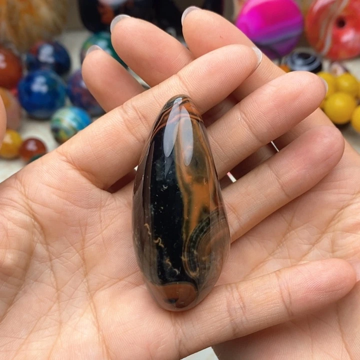 韩***哥玛瑙/玉髓未镶嵌颈饰
