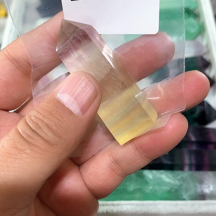 水晶天然水晶柱子D362未镶嵌星***?