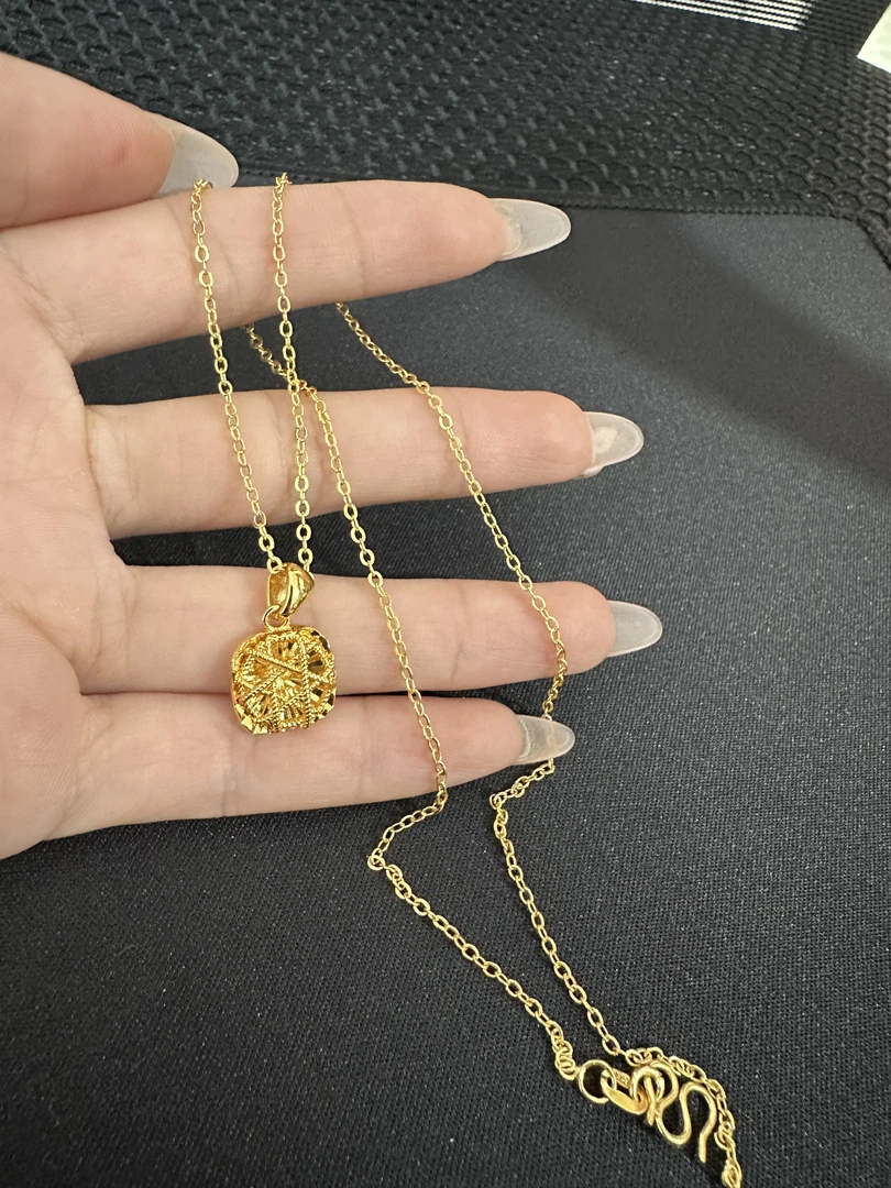 S032-精工镂空秀项链