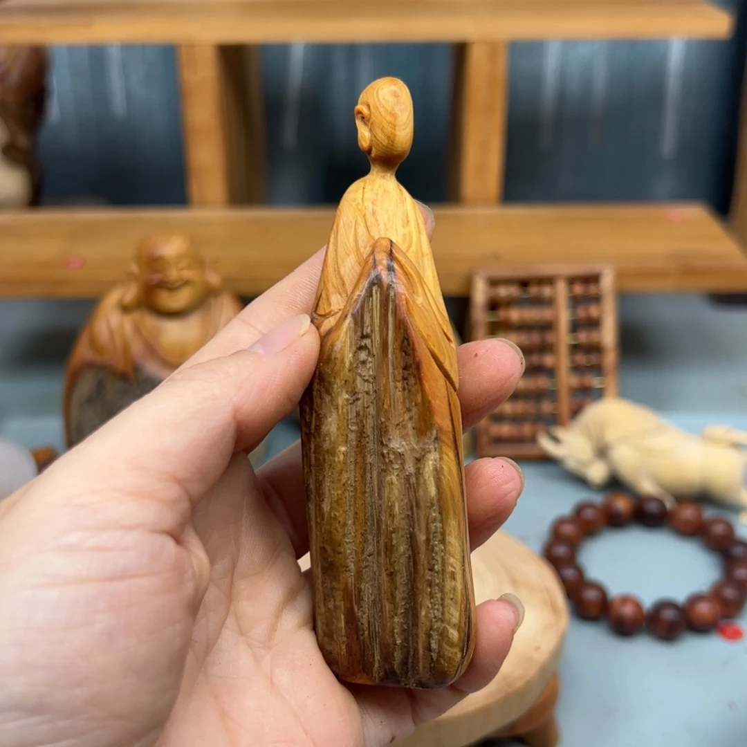 快***呐木崖柏木摆件手把件
